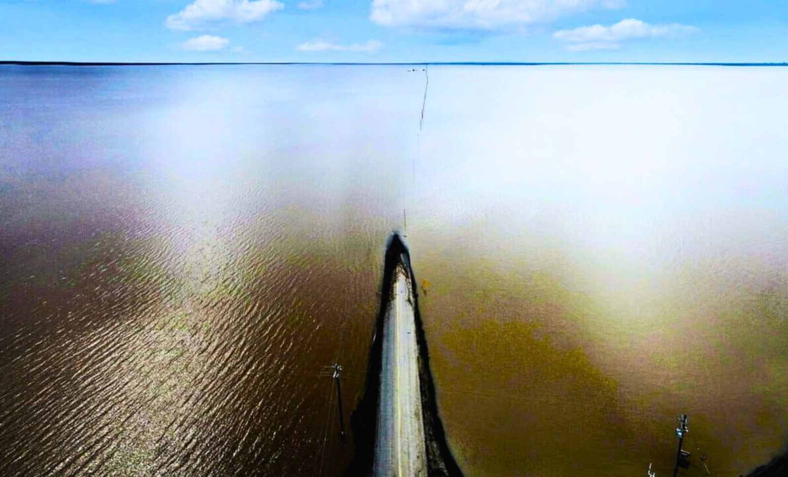 Tulare Lake Reemerges After Over a Century, Flooding Tens of Thousands of Acres in California 