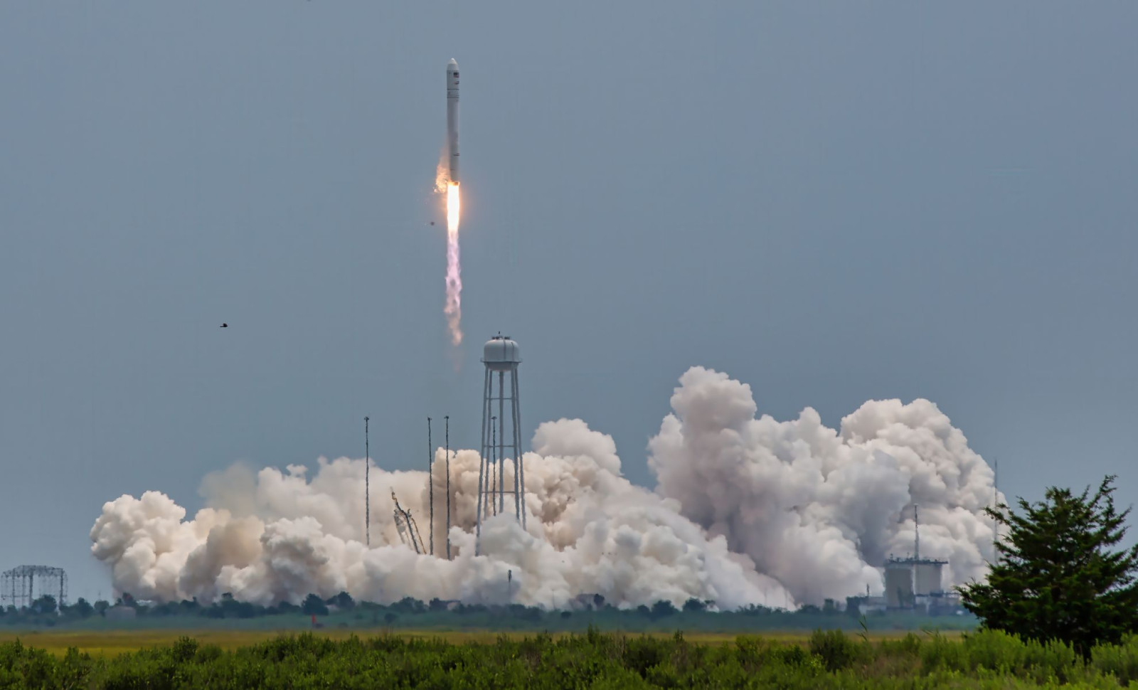 SpaceX Launches 25 More Starlink Satellites, Boosts Global Network 