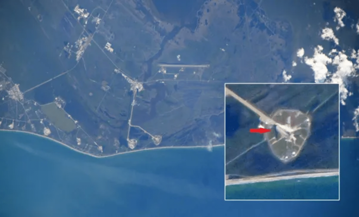 Astronaut on ISS Snaps Striking Image of Artemis Moon Launch Vehicle 