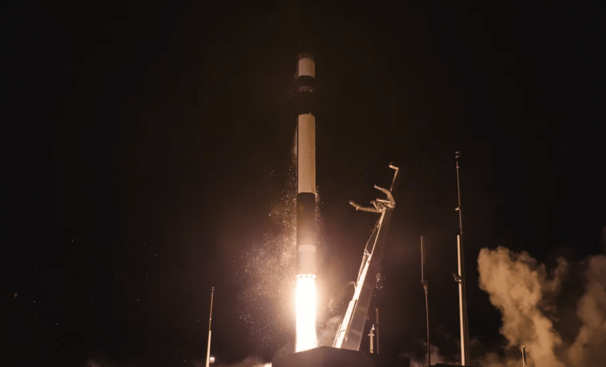 Rocket Lab Launches Open Cosmos Satellites, Ushering in 2026 with Success 