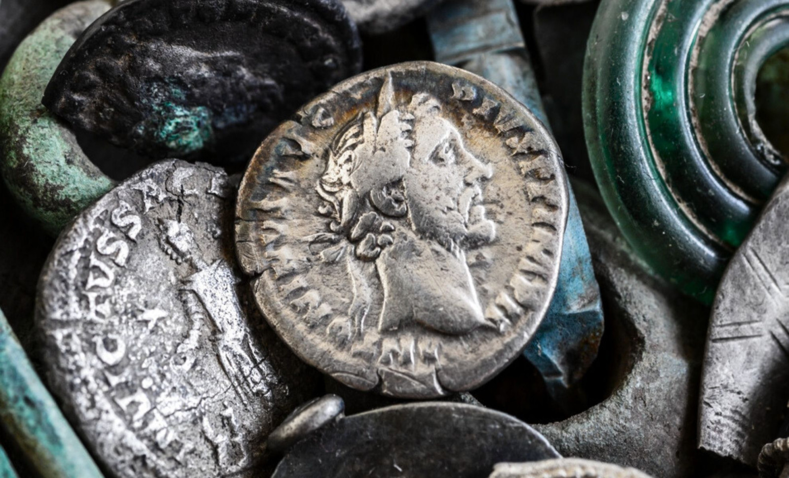 Massive Hoard of 50,000 Late Roman Coins Discovered Beneath Sardinian Seafloor 