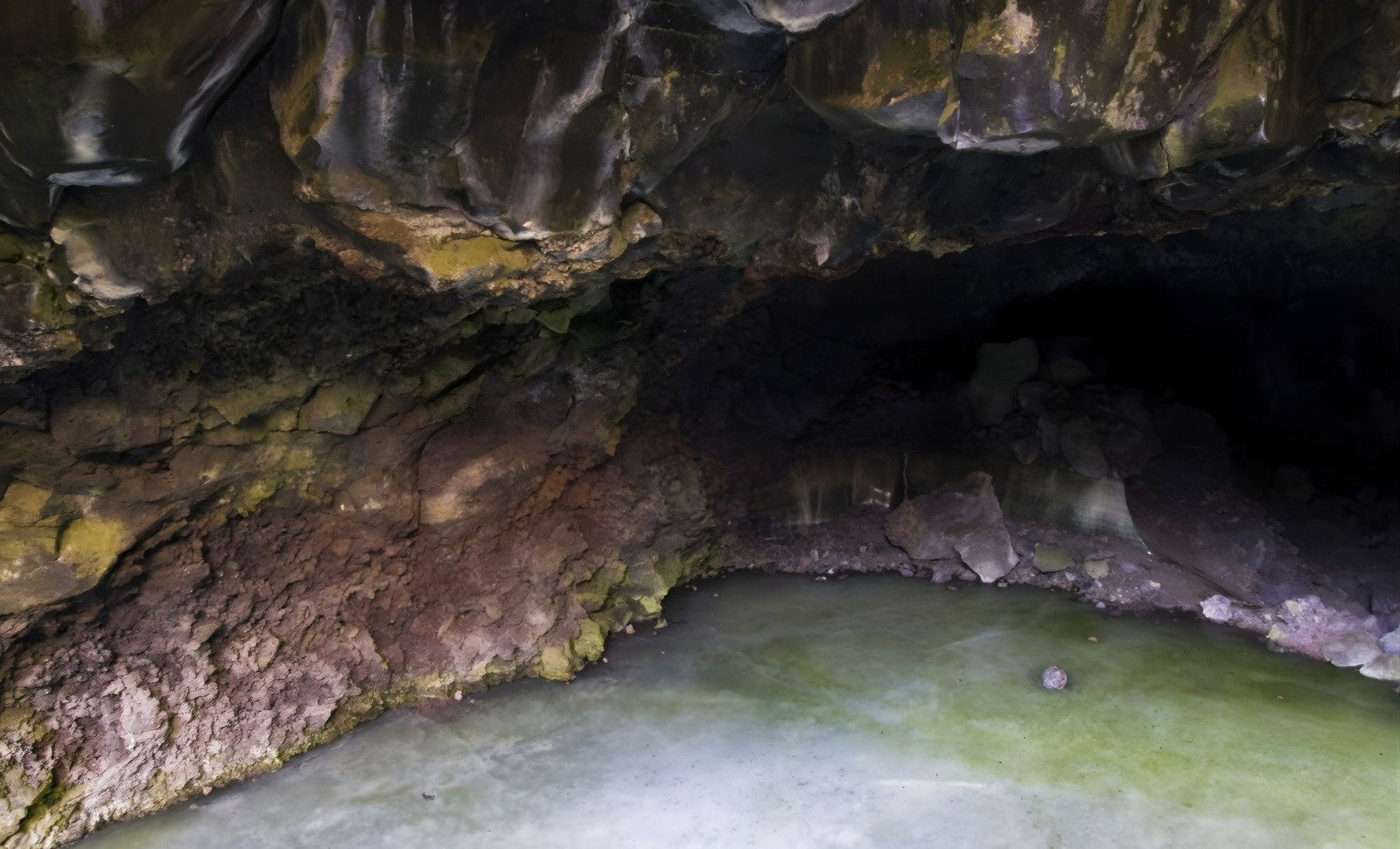 Discovering New Mexico’s Eternal Ice Cave Hidden Beneath the Desert Sands 