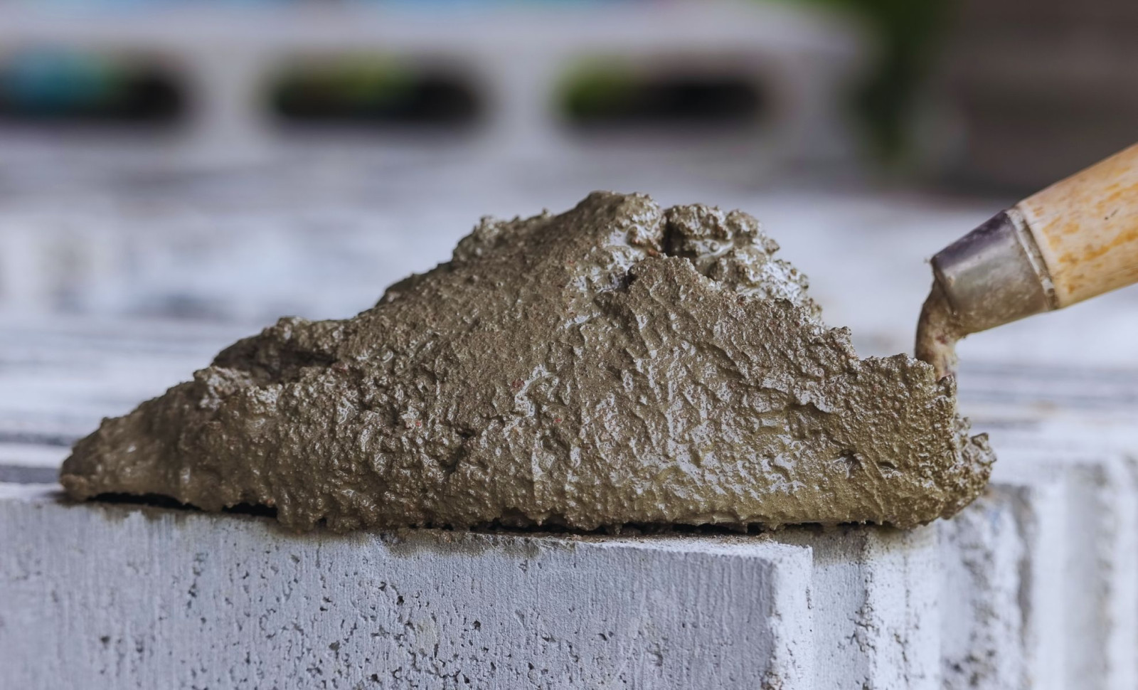 Engineers Develop Cement 17 Times More Durable, Drawing Inspiration from Oyster Shells 