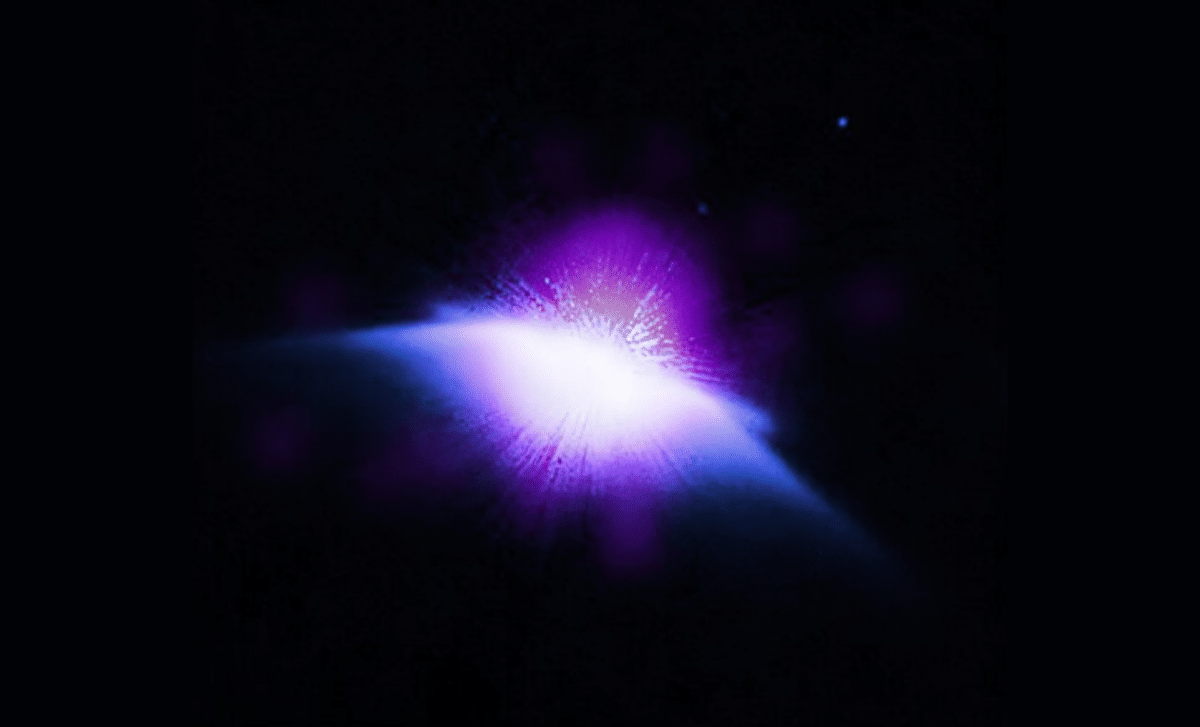 Scientists Capture Vast Stellar Bubble Around Young Sun-Like Star HD 61005 