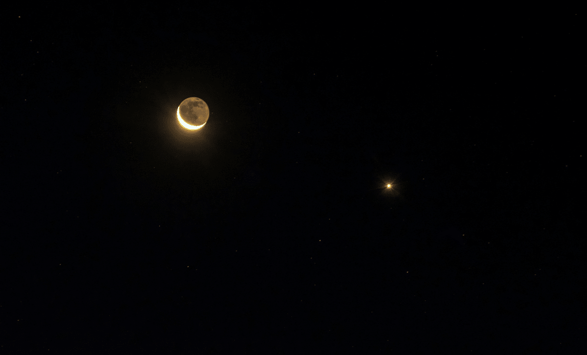 Spot Jupiter’s Radiant Glow Close to the Waxing Moon Tonight 