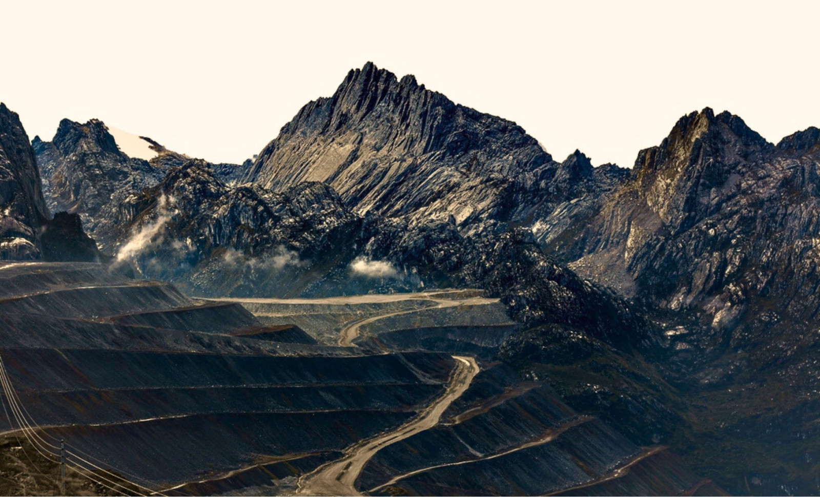 Ancient Witwatersrand Basin: The Source of Nearly Half of All Gold Ever Mined 