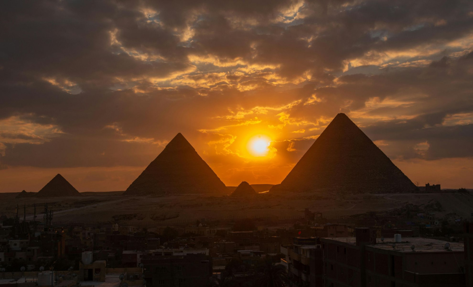 Ancient Egyptian Rotary Drill Unearthed, Redefining Early Tool History 