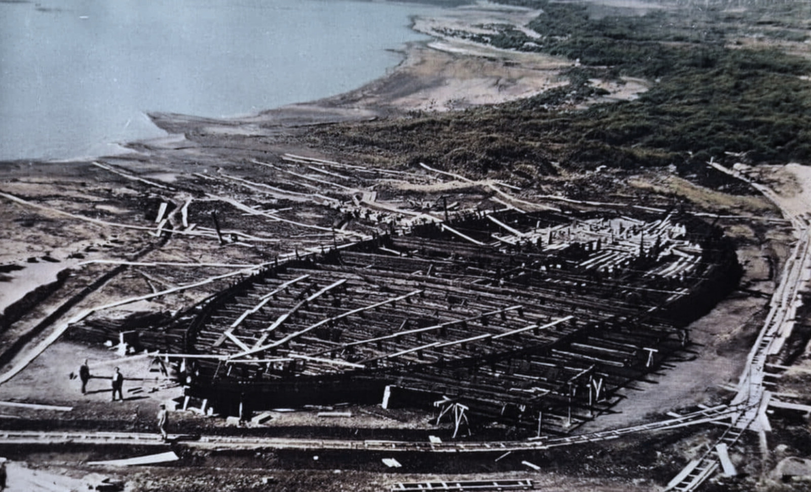 Two Millennia-Old Roman Vessels Resurface from Lake Nemi Before Mysteriously Burning During WWII 