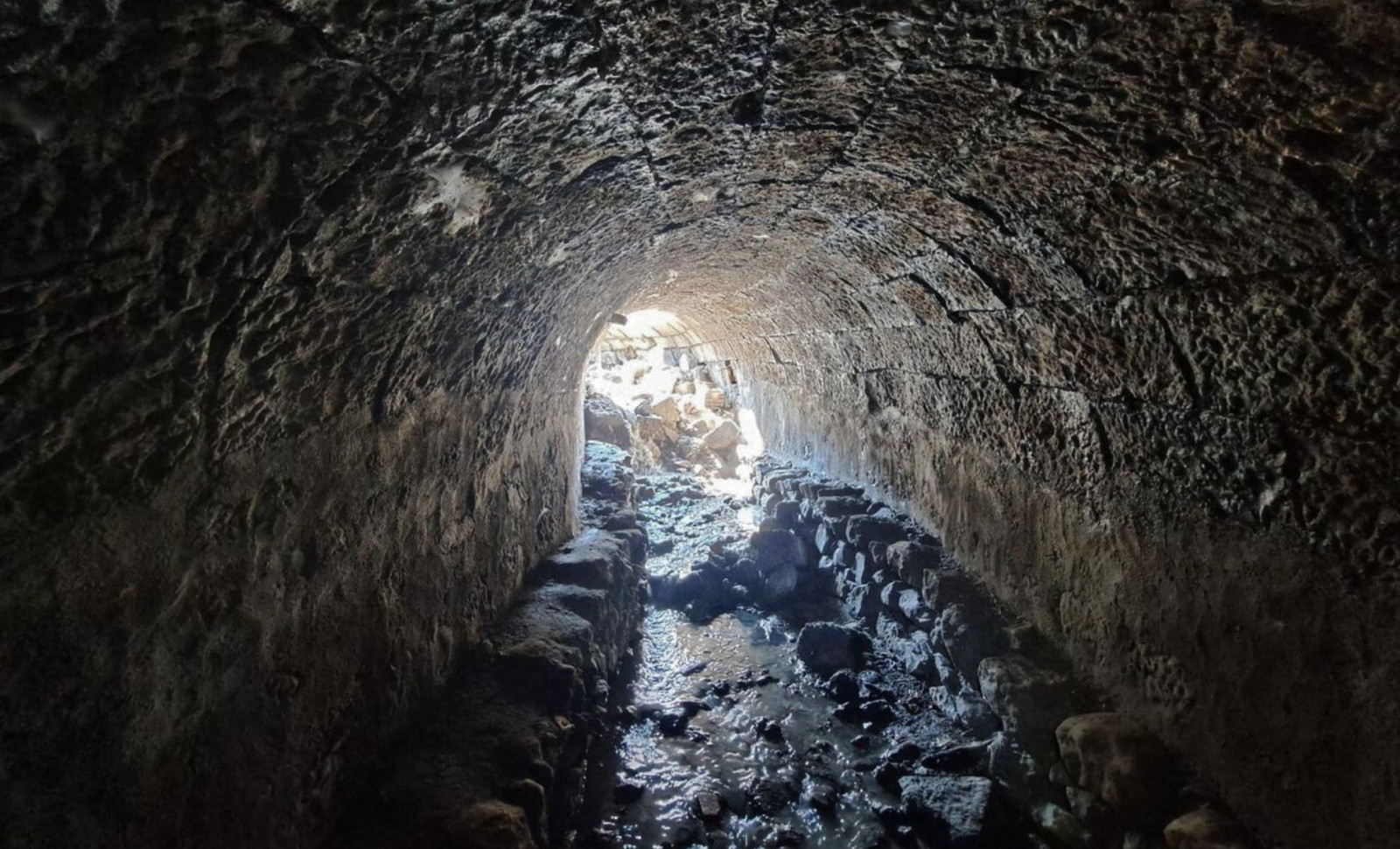 Ancient 2,000-Year-Old Water Tunnel Revealed Beneath Turkish City During Renovation 