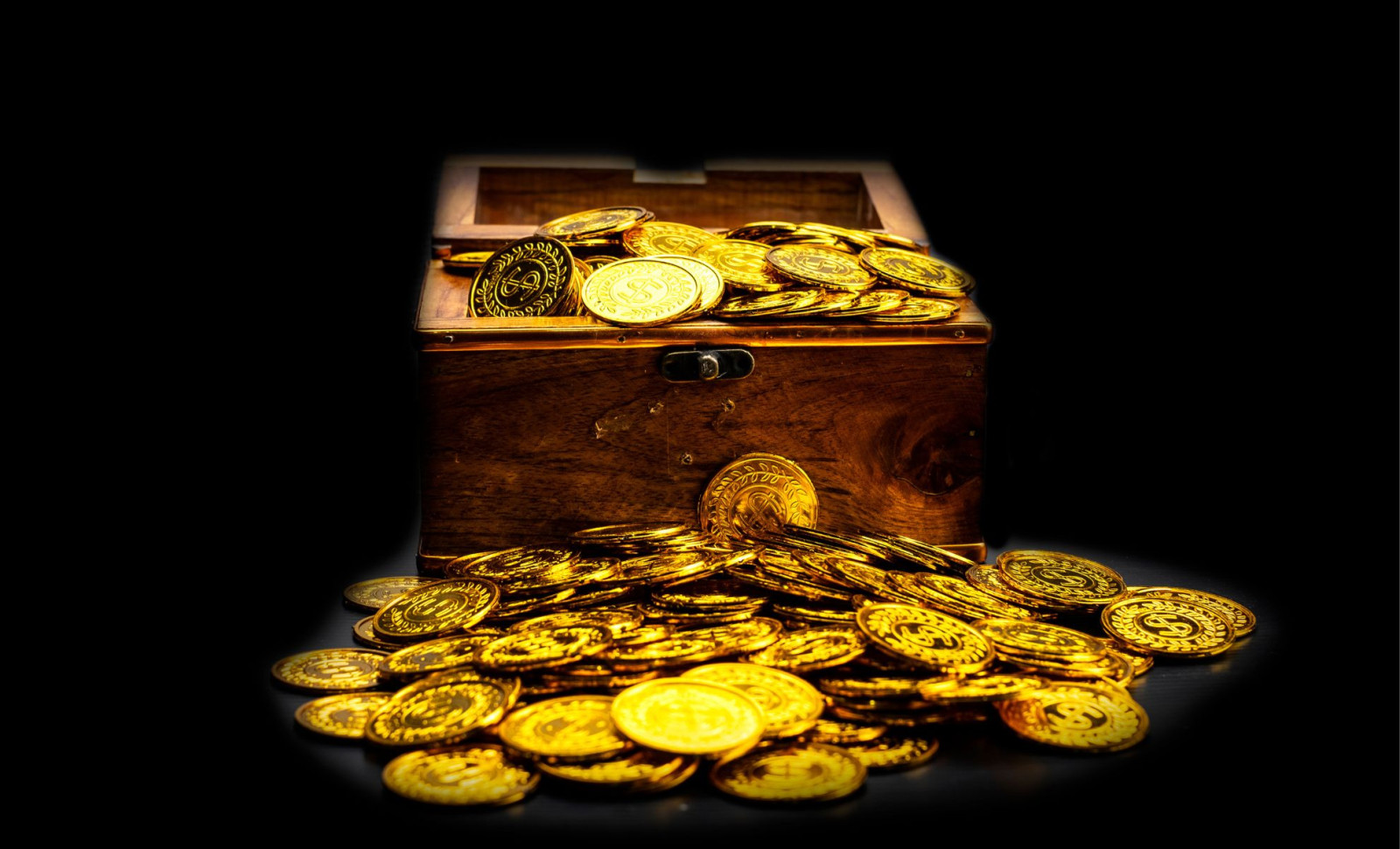 Hidden Gold Cache Worth $2.4 Million Discovered in Vienna Villa Basement Renovation 
