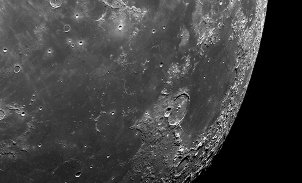 Artemis 2 Astronauts to Unlock Lunar Secrets Using Their Own Vision 