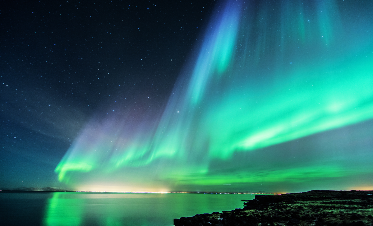 Aurora Borealis Set to Illuminate 24 U.S. States Tonight: Where to See the Spectacle 
