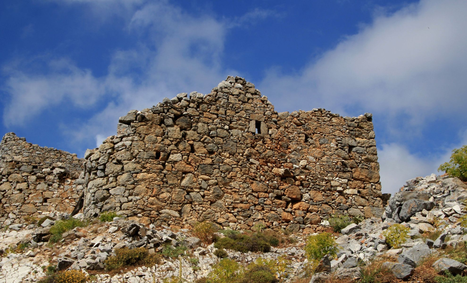 Archaeologists Discover Ancient Ritual Site Beneath a Mysterious L-Shaped Wall in Bosnia 