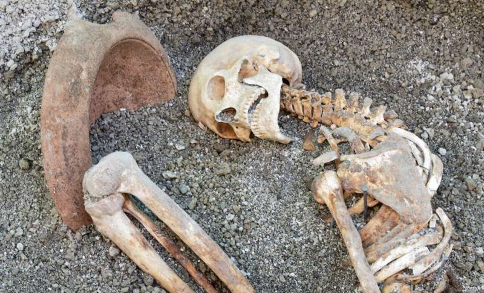 AI Brings to Life a Man Trapped During Vesuvius Eruption 2,000 Years Ago 
