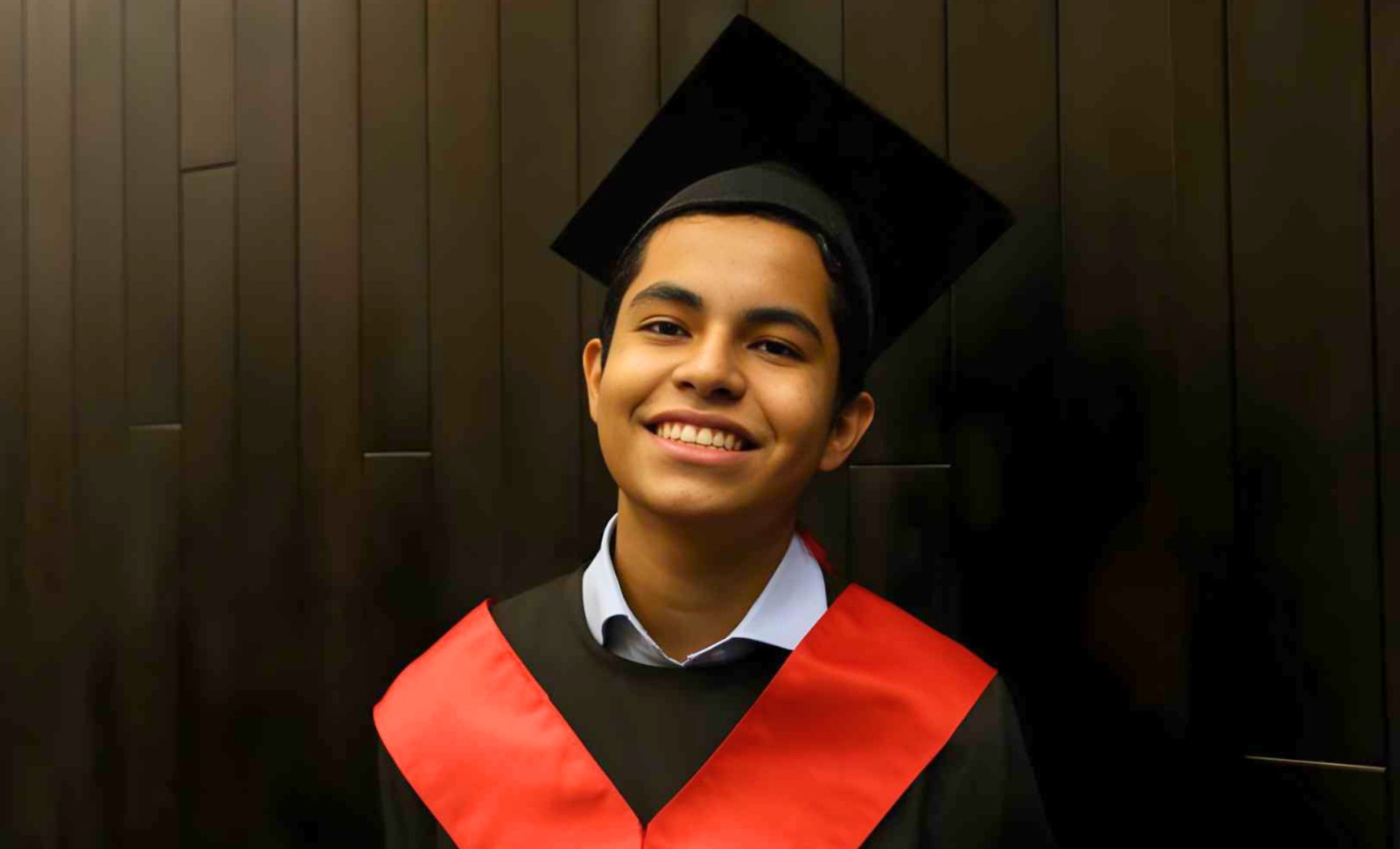 From Childhood Diagnosis to Molecular Biology Prodigy: Ian González Santos Develops Plastic-Degrading Enzymes at 15 