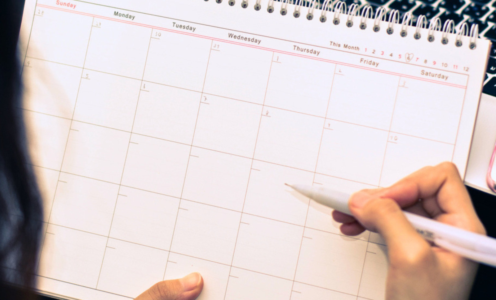 New Study Explains Why Paper Calendars Enhance Memory More Than Digital Devices 
