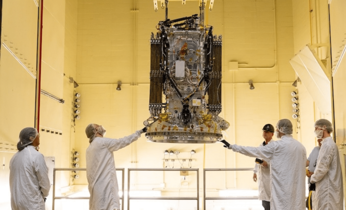 NASA Advances Critical Testing for $500M Swift Telescope Rescue Mission 