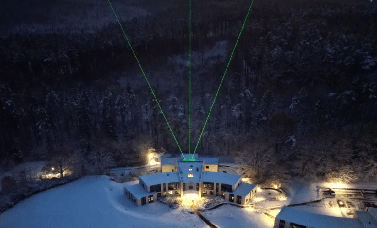 Laser Technology Reveals New Atmospheric Impact from Satellite Reentries 