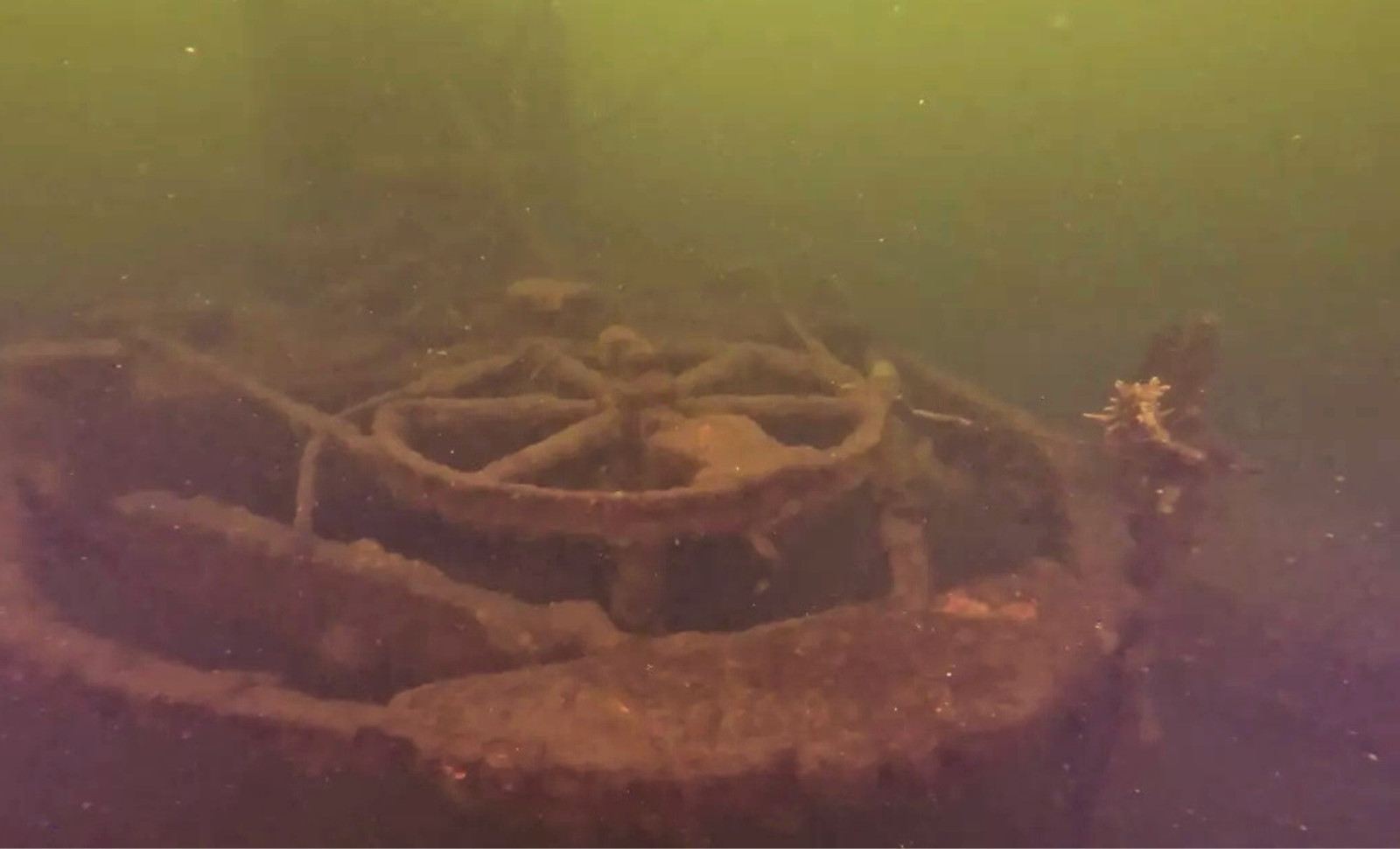 Underwater Robot Unveils Hidden Network of Shipwrecks Below Lake Union in Seattle 