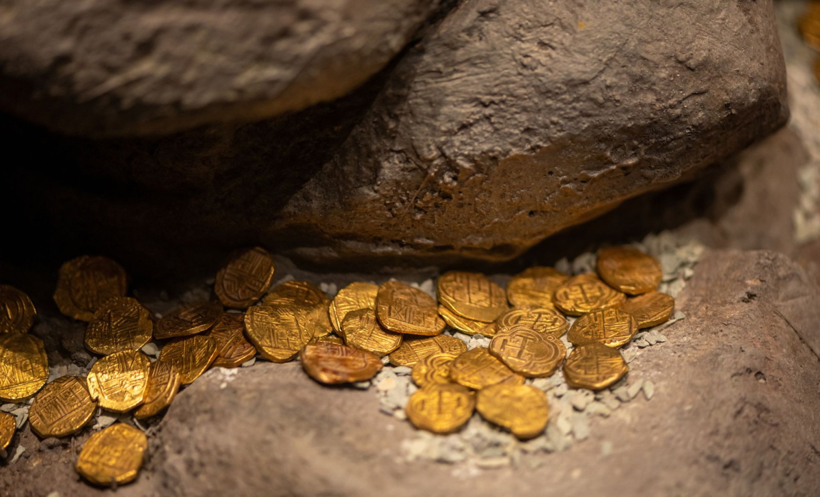 Ancient Roman Fort Reveals 141 Gold Coins Valued at $322,000 in Luxembourg 