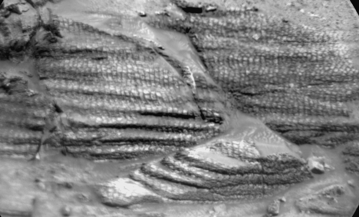 Curiosity Rover Secures a Prime Martian Location, Unlocking New Geological Insights 