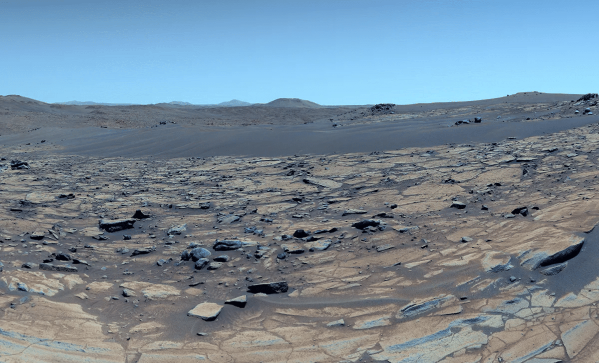 Perseverance Rover Unveils Remarkable Mars Surface Panorama 
