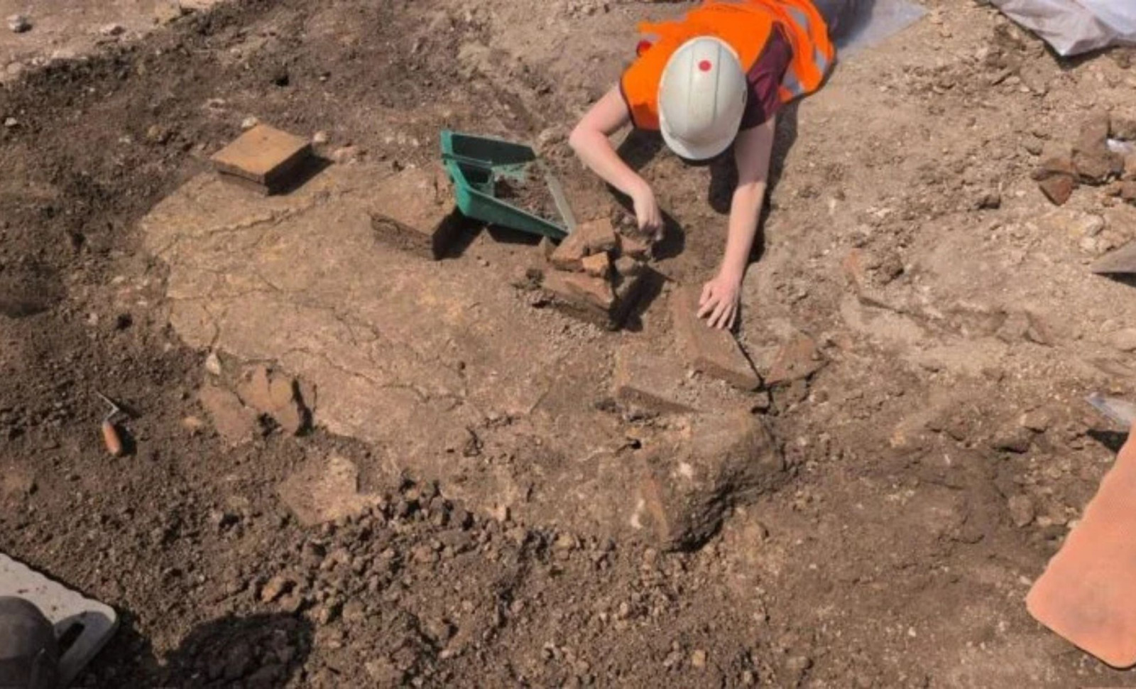 Massive Roman Bath Complex Unearthed in Nijmegen Reveals Ancient Urban Life 