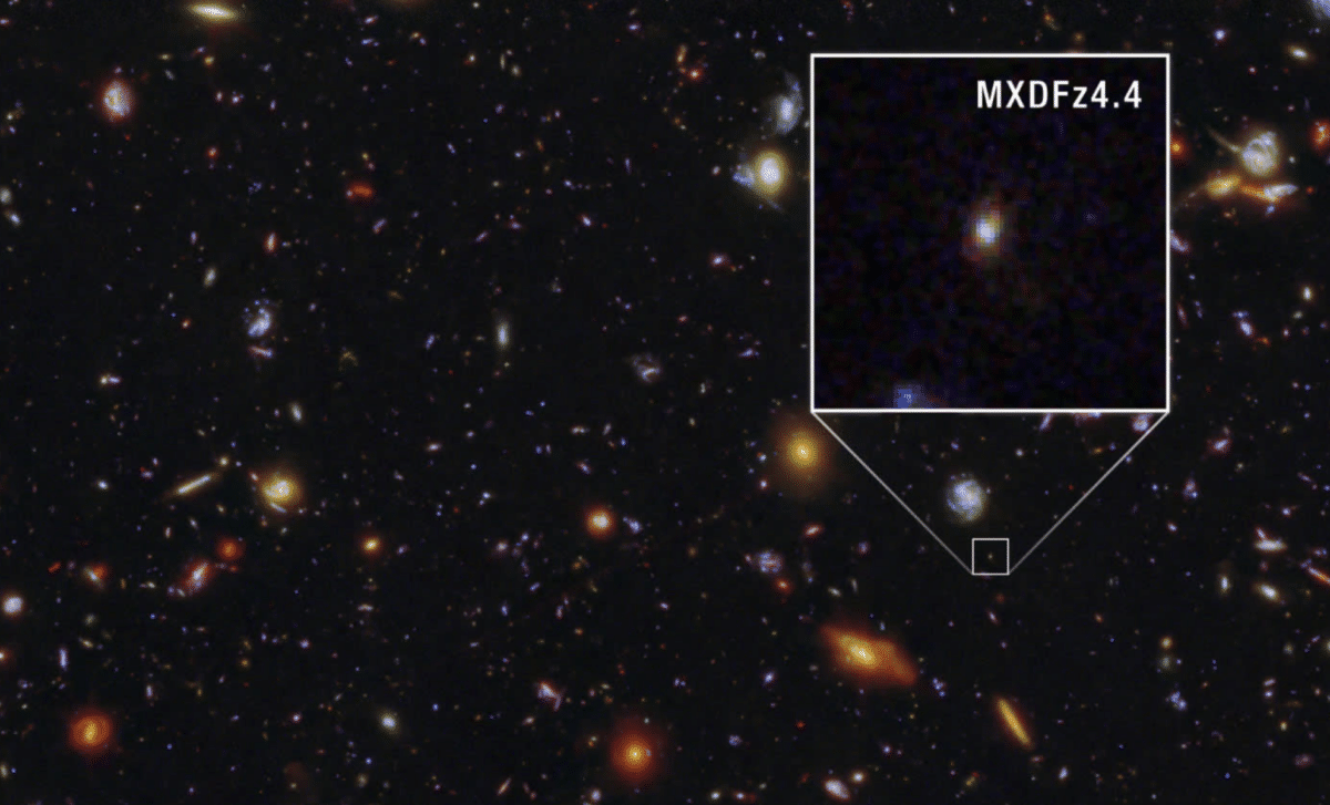 Hubble Reveals a Compact Star-Forming Galaxy Key to Early Cosmic Transformation 