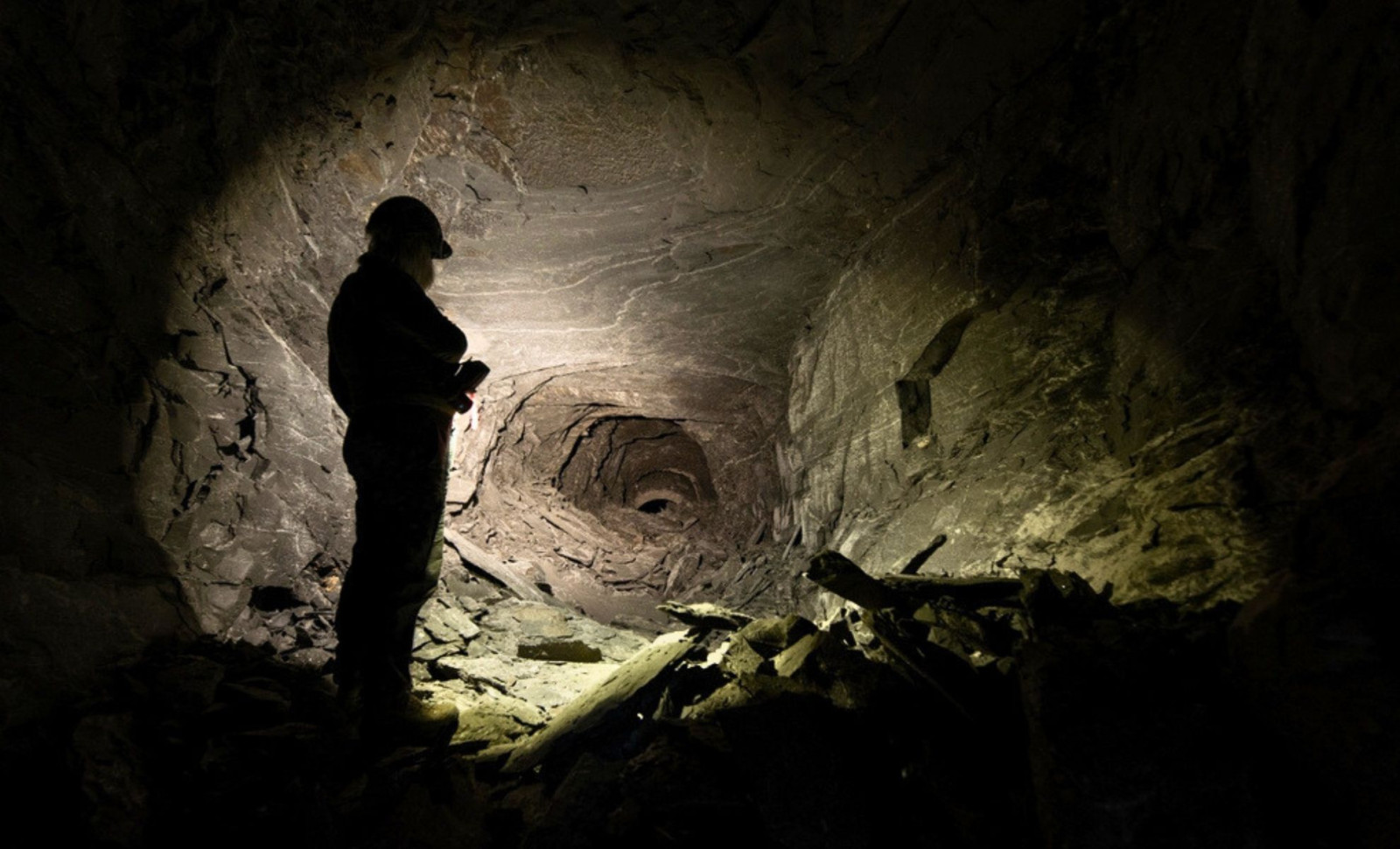 Ancient Sealed Cave Unearthed Near Haifa Reveals Prehistoric Life from 400,000 Years Ago 
