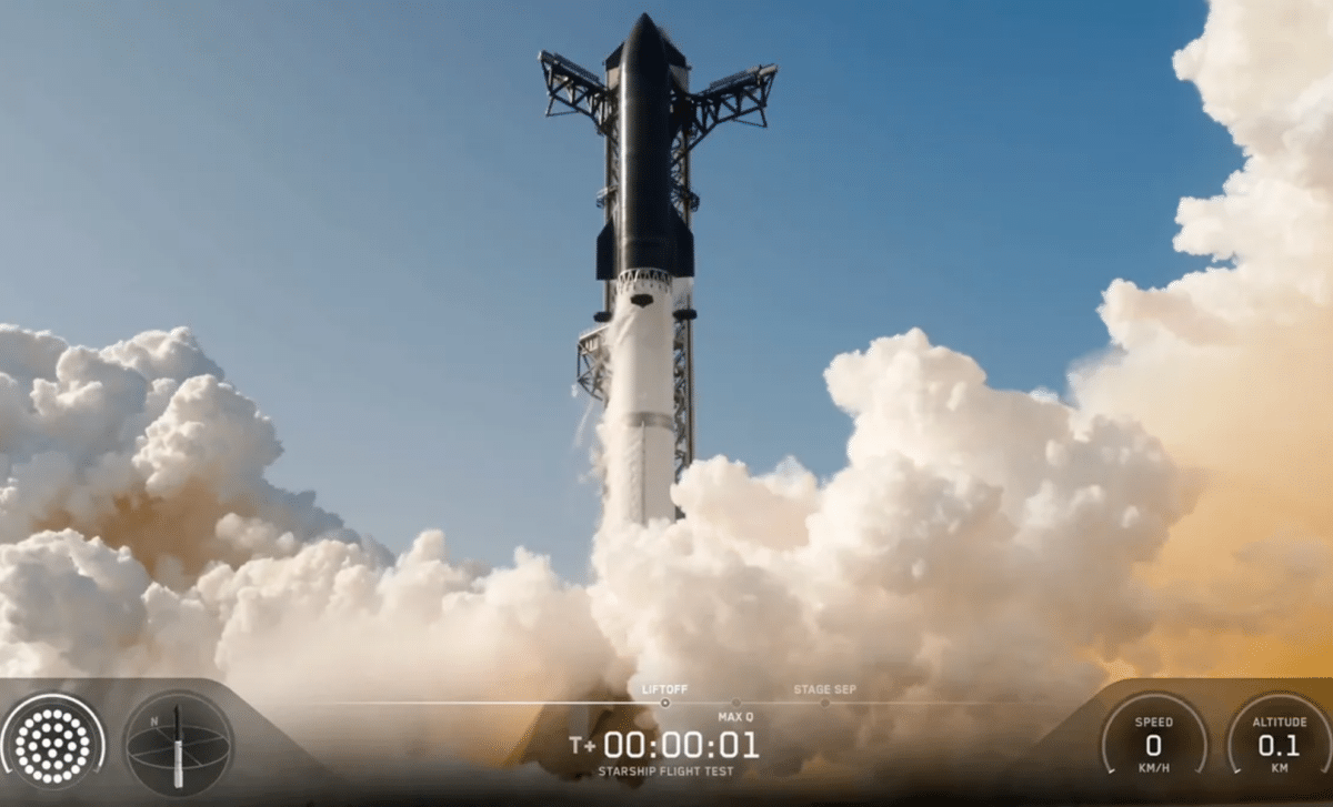 SpaceX’s Starship Achieves Its Smoothest Ocean Touchdown Yet After Deploying Next-Gen Starlink Satellites 