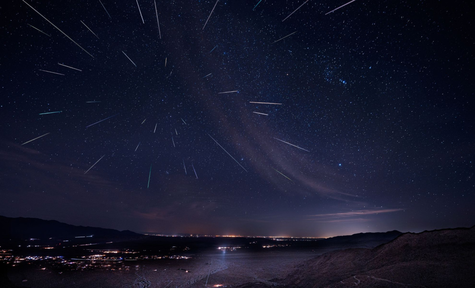 Twin Meteor Showers Light Up Late July Skies Despite Bright Moon 