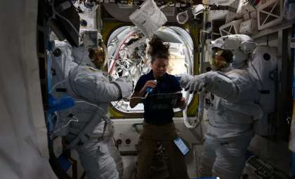 NASA Delays ISS Spacewalk Over Spacesuit Comfort Concerns