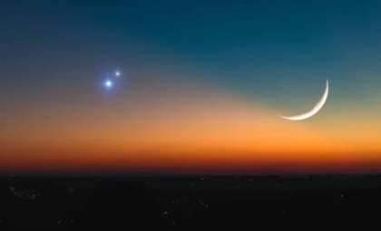Watch the Moon and Saturn Align in the Sky on July 23–24