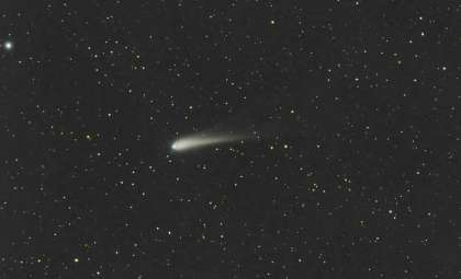 Astronaut Captures Spectacular Views of Comet Tsuchinshan-ATLAS from Space Ahead of Solar Approach