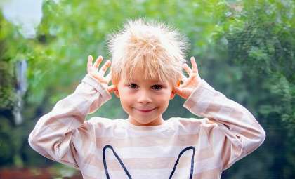 Revealing the Ancient Origins of Static Electricity: A Scientific Breakthrough