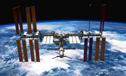 Critical Air Leak in ISS Zvezda Module Sparks Safety Concerns