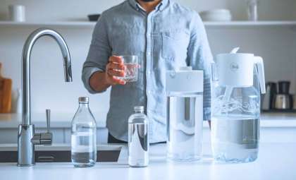 Experts Discuss the Healthiest Options for Drinking Water: Tap, Bottled, and Filtered Compared