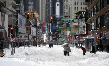New York Faces Winter Storm with Snow and Risky Roads Through Early Friday