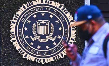 FBI Warns Against Using WhatsApp, Facebook Messenger, and Signal Amid Security Concerns