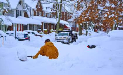Powerful Storm Systems Impact U.S. This Weekend: Strong Winds, Snowfall, and Flood Alerts Across Key Regions
