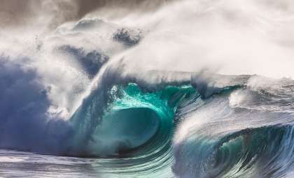 Record-Breaking Pacific Rogue Wave Sheds Light on Ocean Giants
