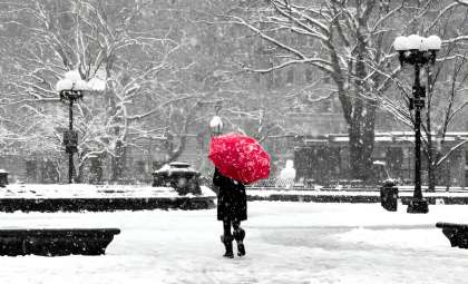 Winter Weather Warnings Impact Over 10 Million Across U.S. Ahead of Christmas Eve
