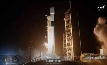 SpaceX Sends Two Private Lunar Landers on Pioneering Missions to the Moon