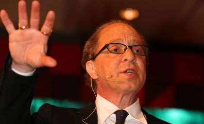 Ray Kurzweil’s Vision: How Technology Will Revolutionize Human Life by 2030