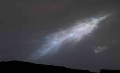 Curiosity Rover Reveals Stunning Iridescent Cloud Displays Hovering Over Mars