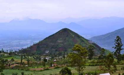 Ancient Indonesian Site Sparks Debate Over Earth’s Earliest Pyramid