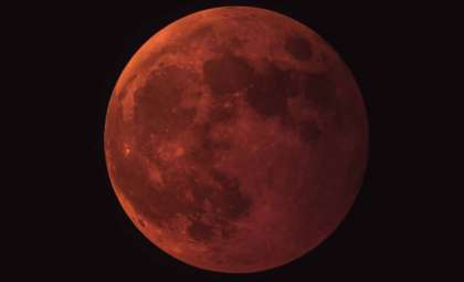 Experience the Spectacular Blood Moon Total Lunar Eclipse Over North America in March 2025