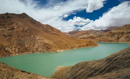 Rapid Expansion of Tibetan Plateau Lakes Puzzles Scientists