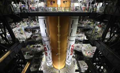 Artemis II Core Stage Successfully Integrated at Kennedy Space Center