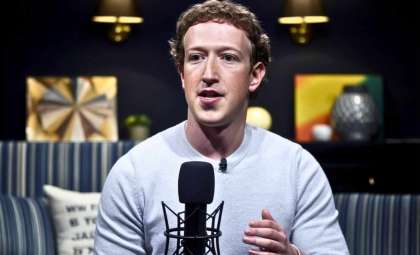 Mark Zuckerberg Predicts Smart Glasses Will Replace Smartphones Within a Decade